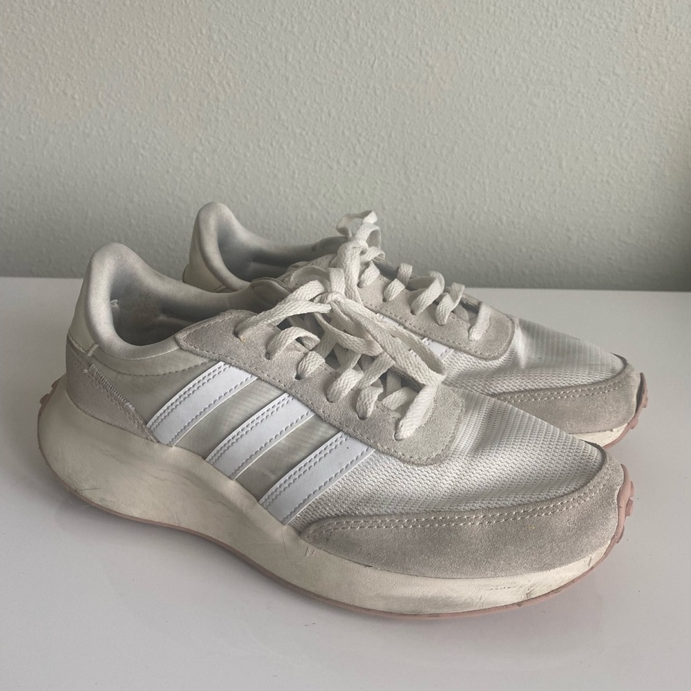 Adidas White and Gray Retro-Inspired Tun 70 Sneakers